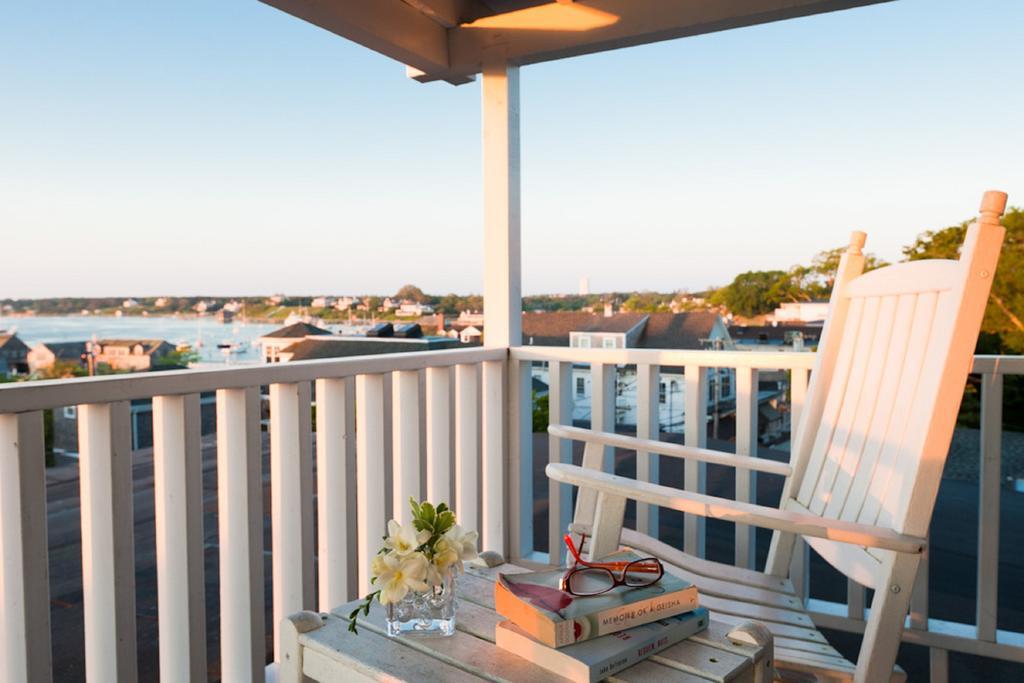 Vineyard Square Hotel And Suites Edgartown Exterior foto