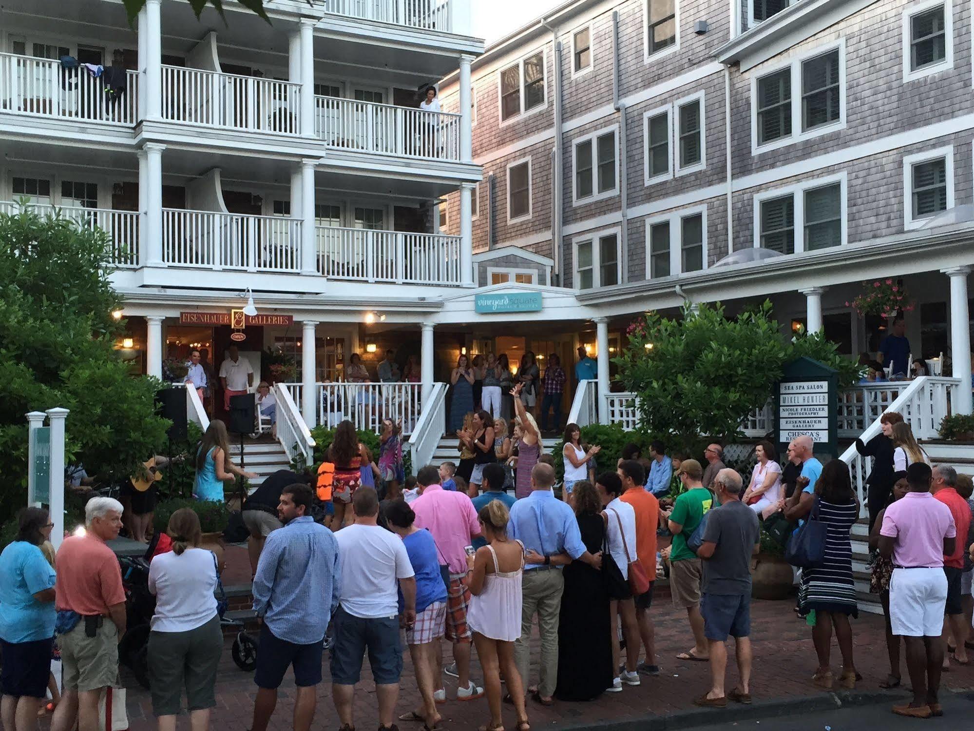 Vineyard Square Hotel And Suites Edgartown Exterior foto